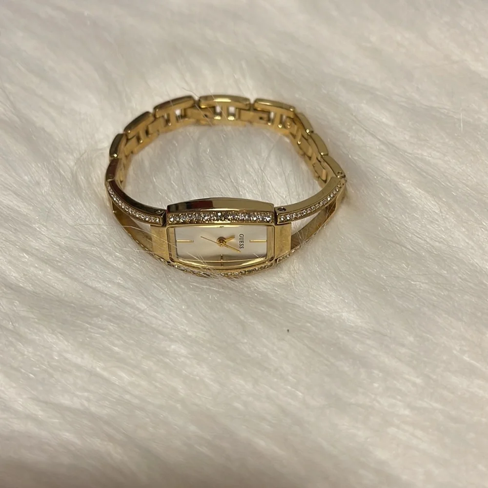 Guess Watch - Picture 3 of 4